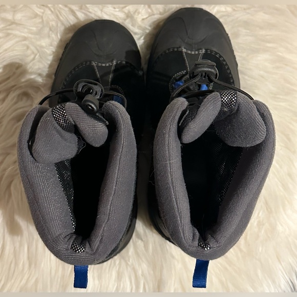 Columbia Boys Sz US 6  Black Omni Heat BY1290-010 Hiking Boots Unisex Clean ! - Picture 3 of 8